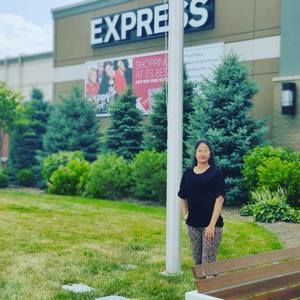 Meet your Posher, Lakshmi